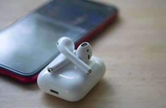 Best-Selling Wireless Earbuds Right Now (2025 Guide)